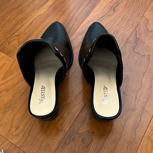 WANTED Brand; Style- LUCCA, Western Inspired Mule. size 5 1/2. Color Black.